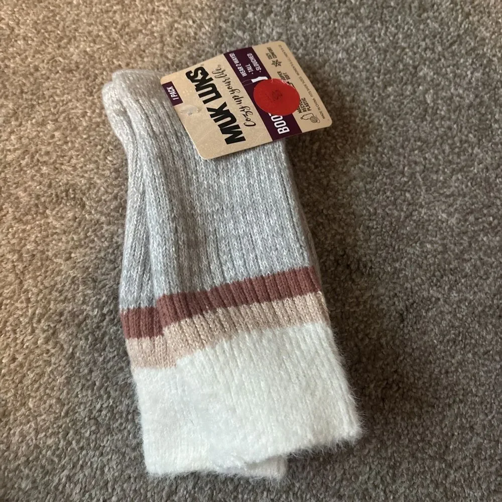 Women’s Sock Lot Alaska Knits, Finishline, Carhartt, Muk Luks, Reebok, Old Navy - Picture 14 of 16
